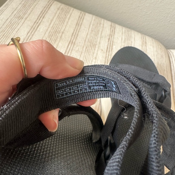 Teva platform sandals sz 5 - Picture 2 of 7